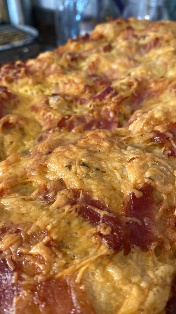 01EF1AD4-430C-4B2D-84E4-64ADFDD2B75C-576x1024 Focaccias Olivia — el sabor que nació en casa y creció en Escalada