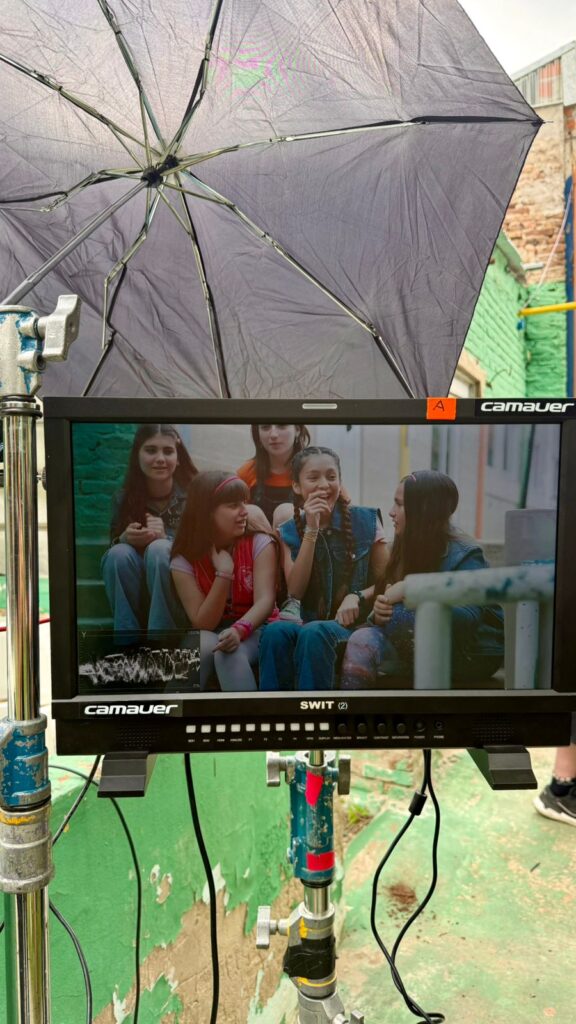 5-576x1024 Cortometraje “En la Superficie” en el Club Villegas