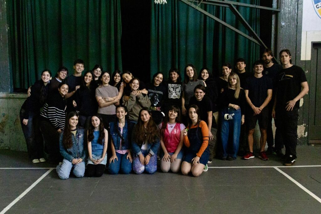 569842302_1530378738299773_5721812356123044223_n-1024x682 Cortometraje “En la Superficie” en el Club Villegas